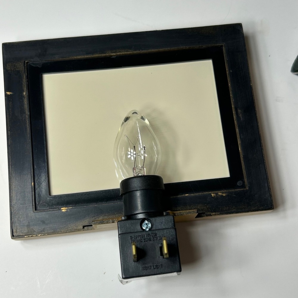Thomas Kinkade Spring Gate Night Light Ornate Gold Frame Hearth Home 1998 - Picture 4 of 10